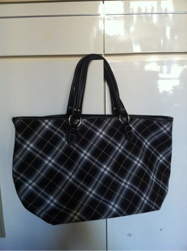 已售)日本Burberry Blue label手袋- 二手市場- Baby Kingdom - 親子